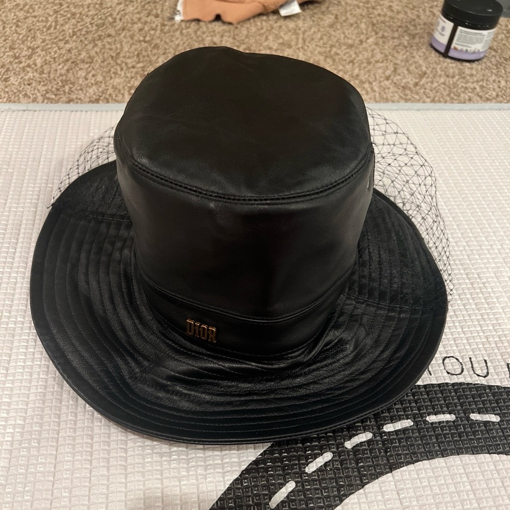 Teddy-D Large Brim Bucket Hat Leather with Veil 55